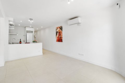 Apartment for sale Castelldefels, Barcelona, Spain 3 bedrooms, 69 sq.m. No. 130270 - photo 7