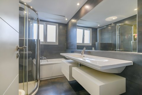 House for sale Castelldefels, Barcelona, Spain 6 bedrooms, 232 sq.m. No. 130272 - photo 20