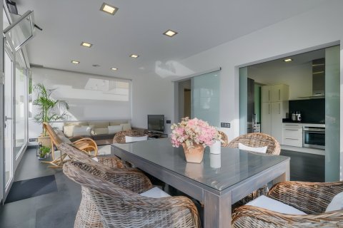 House for sale Castelldefels, Barcelona, Spain 6 bedrooms, 232 sq.m. No. 130272 - photo 7