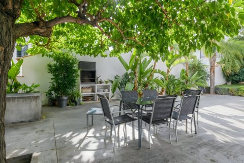 House for sale Castelldefels, Barcelona, Spain 6 bedrooms, 232 sq.m. No. 130272 - photo 17