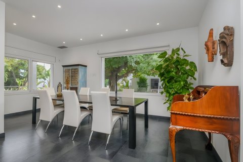 House for sale Castelldefels, Barcelona, Spain 6 bedrooms, 232 sq.m. No. 130272 - photo 10