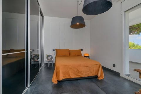 House for sale Castelldefels, Barcelona, Spain 6 bedrooms, 232 sq.m. No. 130272 - photo 25