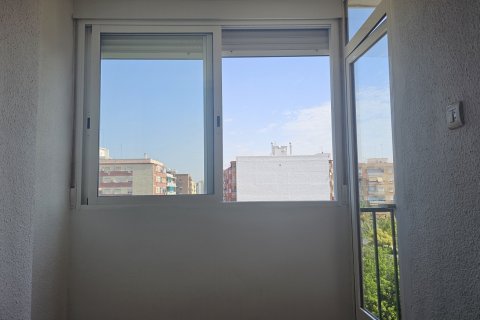 Продажа квартиры Валенсия, Испания 3 спальни, 86м2 №132883 - фото 19