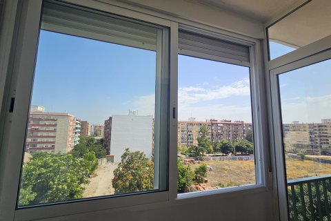 Продажа квартиры Валенсия, Испания 3 спальни, 86м2 №132883 - фото 20