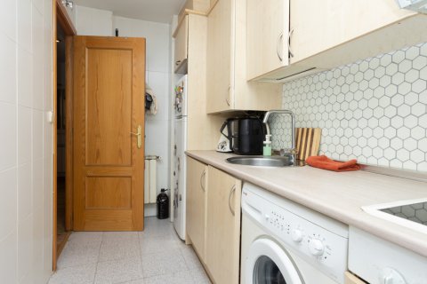 Huoneisto myytävänä Madrid, Espanja, 1 makuuhuone, 74.27 m2 No. 122073 - kuva 24