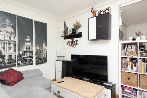 Huoneisto myytävänä Madrid, Espanja, 1 makuuhuone, 74.27 m2 No. 122073 - kuva 4