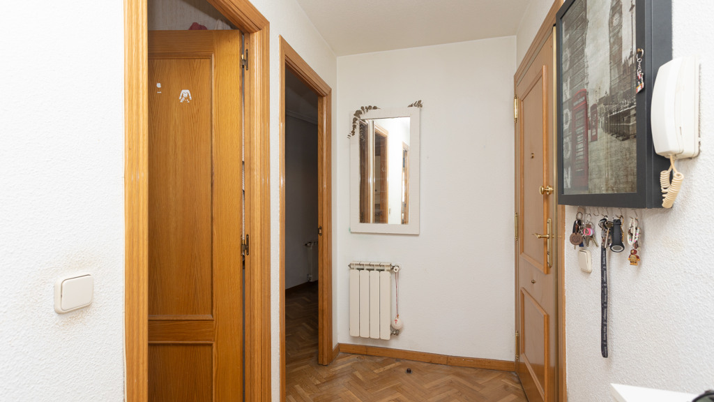 Apartment à Madrid, Espagne 1 chambre, 74.27 m2 No. 122073