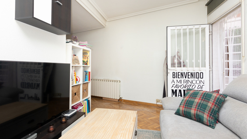 Apartment à Madrid, Espagne 1 chambre, 74.27 m2 No. 122073