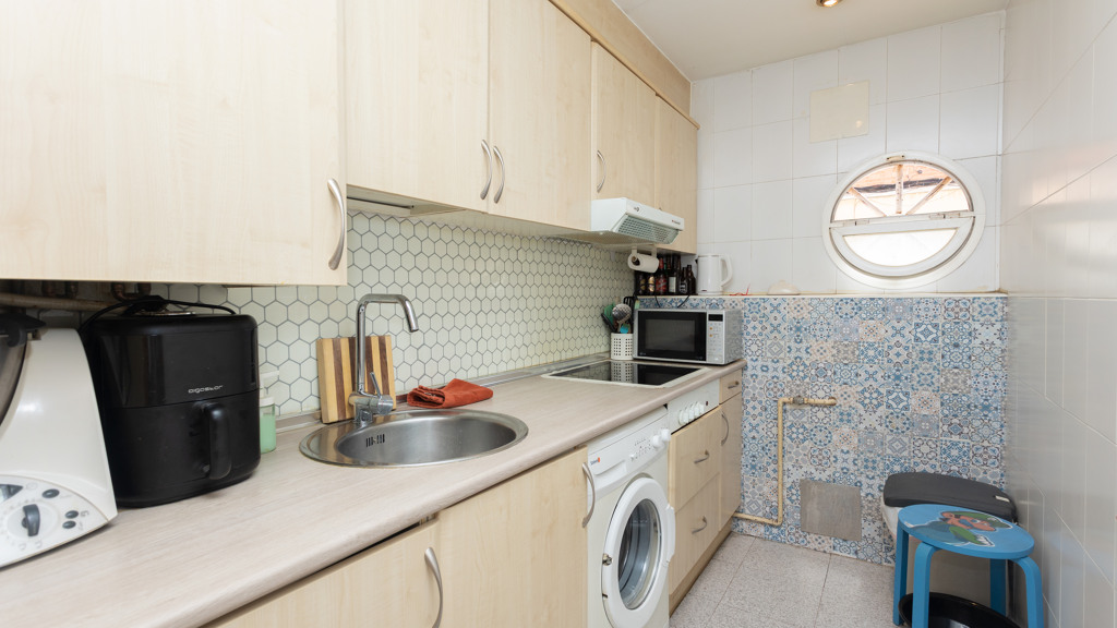 Apartment à Madrid, Espagne 1 chambre, 74.27 m2 No. 122073