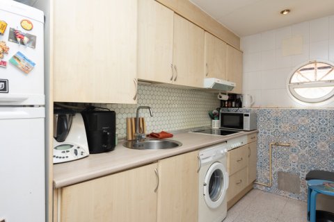 Huoneisto myytävänä Madrid, Espanja, 1 makuuhuone, 74.27 m2 No. 122073 - kuva 22