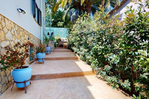 House for sale Sant Antoni de Calonge, Girona, Spain 5 bedrooms, 220 sq.m. No. 121343 - photo 8
