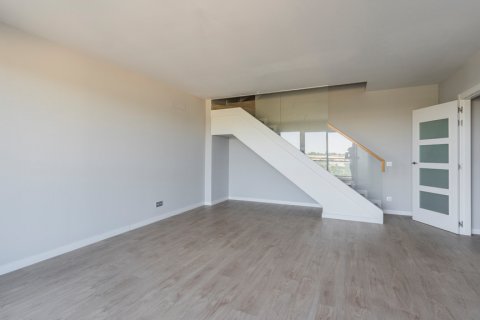 Duplex for sale Madrid, Spain 3 bedrooms, 185 sq.m. No. 124650 - photo 15
