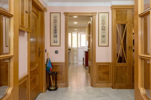 Продажа квартиры Малага, Испания 3 спальни, 150м2 №124648 - фото 5