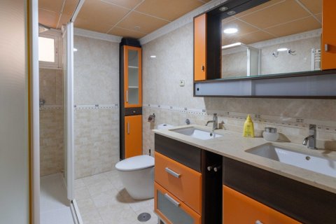 Продажа квартиры Малага, Испания 3 спальни, 150м2 №124648 - фото 29