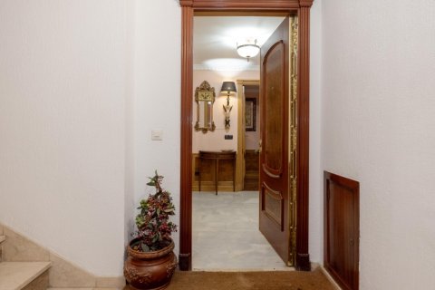 Продажа квартиры Малага, Испания 3 спальни, 150м2 №124648 - фото 3