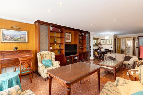 Продажа квартиры Малага, Испания 3 спальни, 150м2 №124648 - фото 19