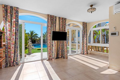 Villa à vendre Playa Flamenca II, Alicante, Espagne, 6 chambres, 760 m2 No. 125899 - photo 13