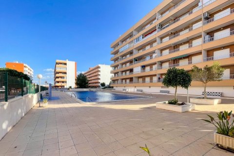 Продажа квартиры Торревьеха, Аликанте, Испания 2 спальни, 75м2 №131863 - фото 3
