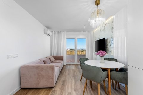 Продажа квартиры Торревьеха, Аликанте, Испания 2 спальни, 75м2 №131863 - фото 5