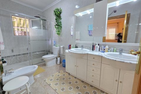 Villa for sale Playa Flamenca II, Alicante, Spain 3 bedrooms, 105 sq.m. No. 131859 - photo 18