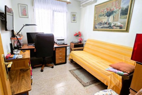Villa for sale Playa Flamenca II, Alicante, Spain 3 bedrooms, 105 sq.m. No. 131859 - photo 16