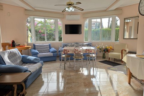 Villa for sale Playa Flamenca II, Alicante, Spain 3 bedrooms, 105 sq.m. No. 131859 - photo 3