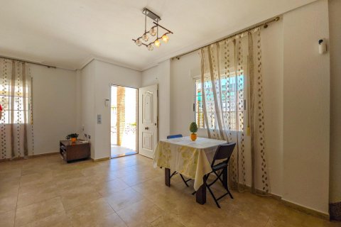 Villa in vendita Torrevieja, Alicante, Spagna 3 camere da letto, 97 mq. N° 122554 - foto 11
