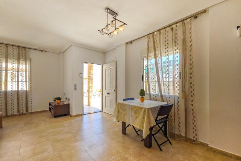 Villa in vendita Torrevieja, Alicante, Spagna 3 camere da letto, 97 mq. N° 122554 - foto 12
