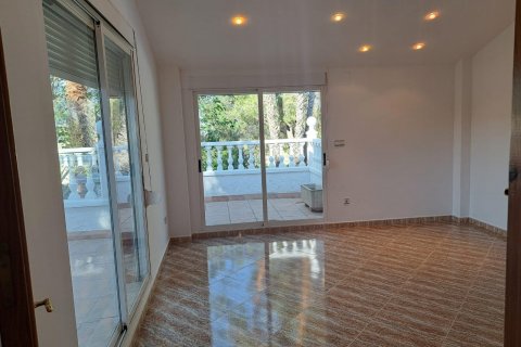 Villa for sale Orihuela, Alicante, Spain 5 bedrooms, 250 sq.m. No. 122556 - photo 21