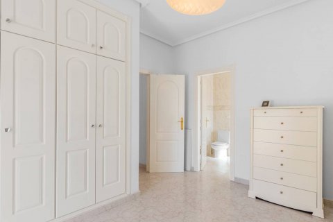 Villa zum Verkauf Ciudad Quesada, Alicante, Spanien 5 Schlafzimmer, 211 m2 Nr. 122558 - Foto 17
