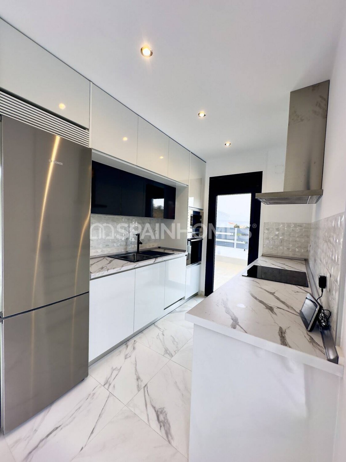 Villa a Rojales, Alicante, Spagna 4 camere da letto, 260 mq. N° 120492