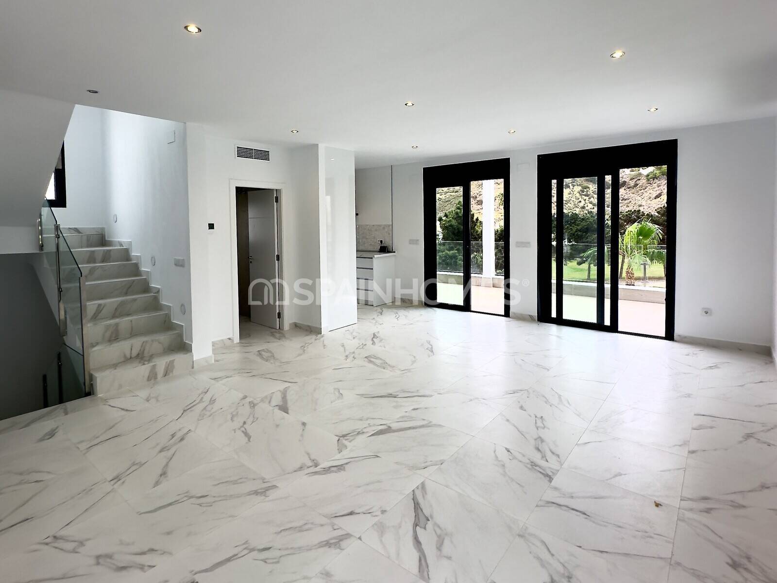 Villa a Rojales, Alicante, Spagna 4 camere da letto, 260 mq. N° 120492