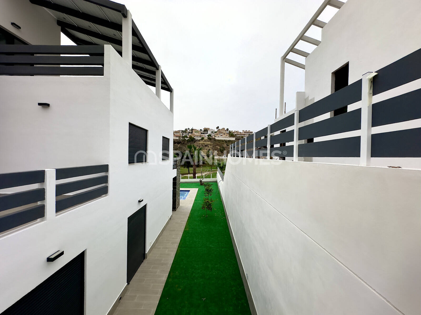 Villa a Rojales, Alicante, Spagna 4 camere da letto, 260 mq. N° 120492