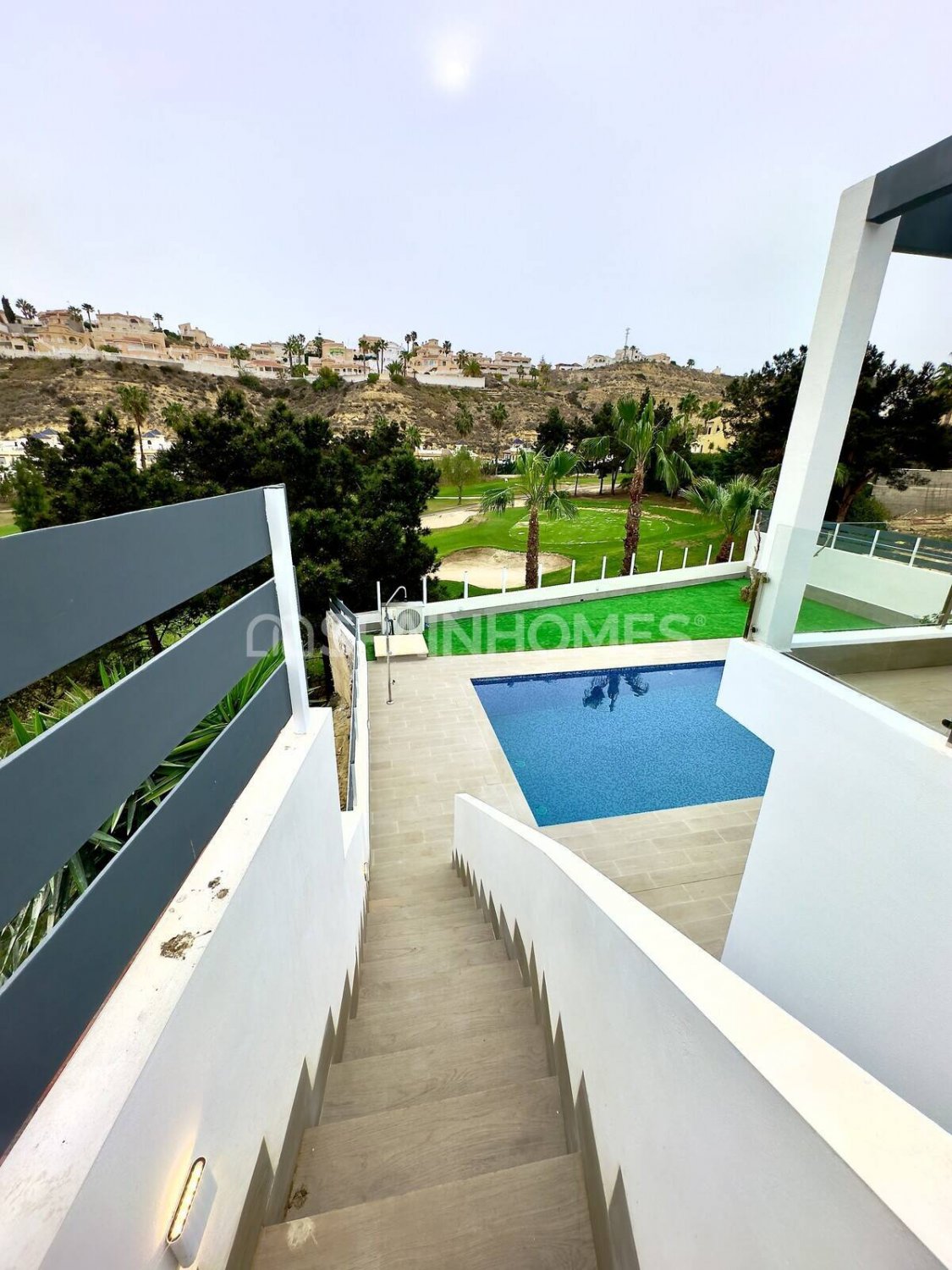 Villa a Rojales, Alicante, Spagna 4 camere da letto, 260 mq. N° 120492