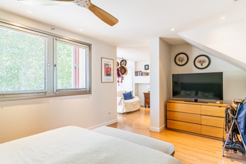House for sale Madrid, Spain 4 bedrooms, 455 sq.m. No. 120489 - photo 29