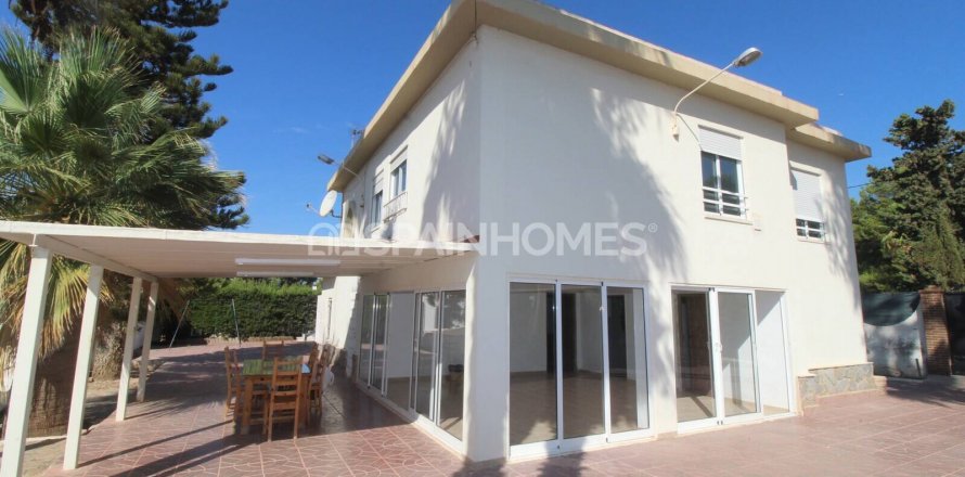Villa Elche, Alicante, Spain 6 bedrooms, 203 sq.m. No. 132794