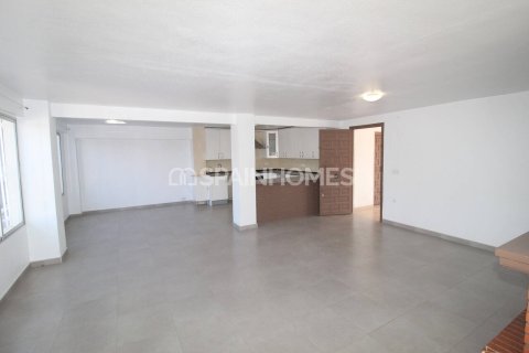 Продажа виллы в Эльче, Аликанте, Испания 6 спален, 203м2 №132794 - фото 19