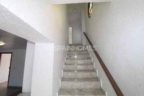 Продажа виллы в Эльче, Аликанте, Испания 6 спален, 203м2 №132794 - фото 20