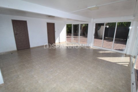 Продажа виллы в Эльче, Аликанте, Испания 6 спален, 203м2 №132794 - фото 15