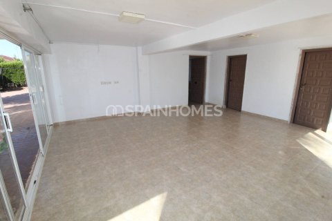 Продажа виллы в Эльче, Аликанте, Испания 6 спален, 203м2 №132794 - фото 16