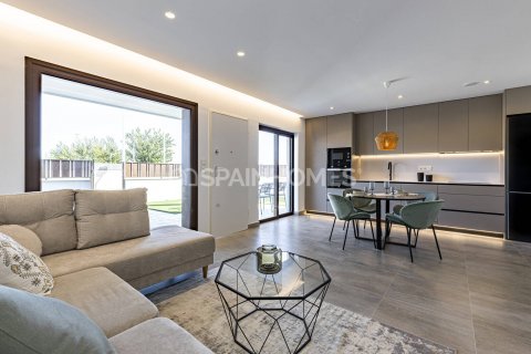 Продажа квартиры в Пилар де ла Орадада, Аликанте, Испания 2 спальни, 72м2 №121305 - фото 10