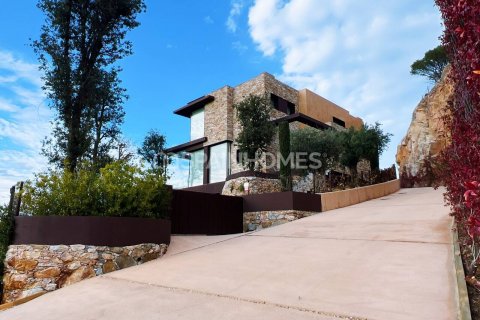 Villa à vendre Begur, Girona, Espagne, 4 chambres, 329 m2 No. 120789 - photo 2