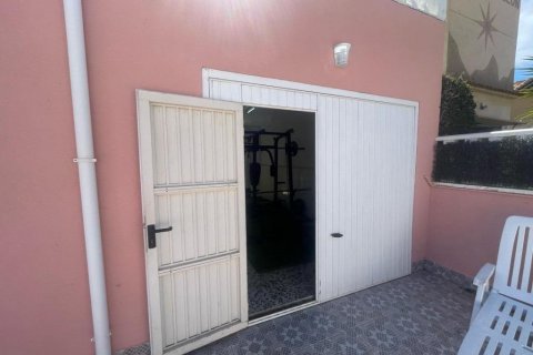 Villa en venta Playa Flamenca II, Alicante, España 5 dormitorios,  No. 131562 - foto 16