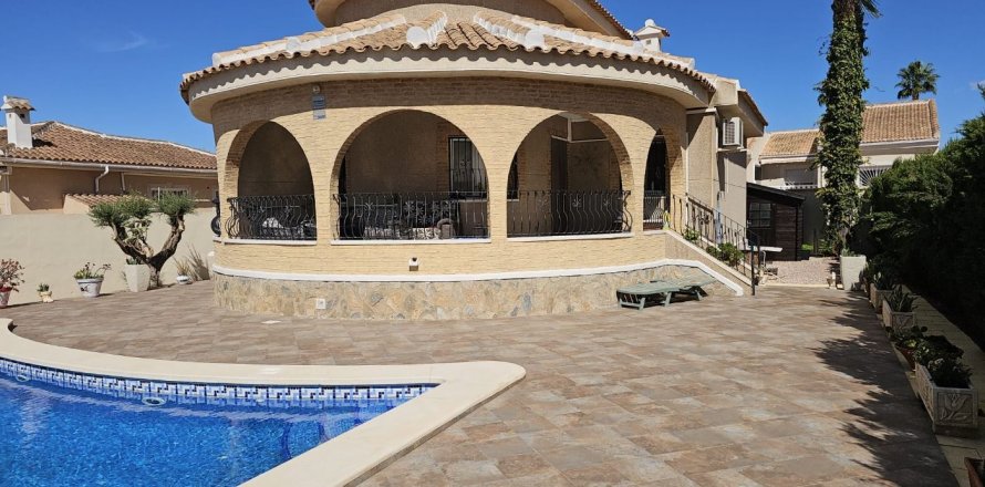 Villa Benijofar, Alicante, Spain 3 bedrooms, 119 sq.m. No. 131563