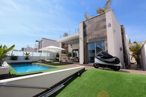 Villa for sale Alicante, Spain 5 bedrooms, 243 sq.m. No. 129357 - photo 2