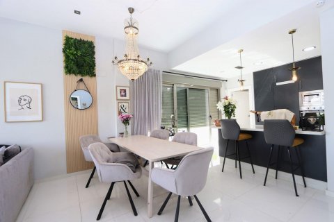 Villa for sale Alicante, Spain 5 bedrooms, 243 sq.m. No. 129357 - photo 10