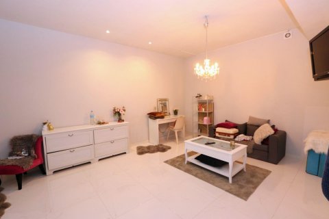 Villa for sale Alicante, Spain 5 bedrooms, 243 sq.m. No. 129357 - photo 29