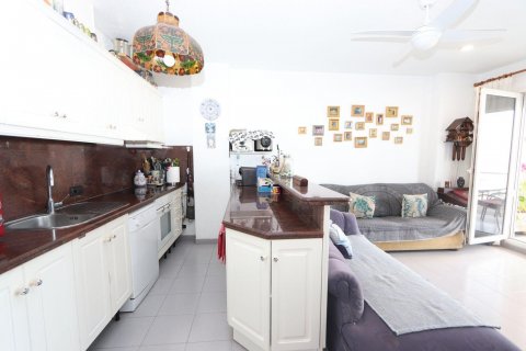 Lägenhet till salu Torrevieja, Alicante, Spanien 3 sovrum, 135 kvm. Nr. 129359 - foto 7