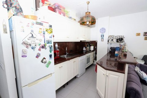 Lägenhet till salu Torrevieja, Alicante, Spanien 3 sovrum, 135 kvm. Nr. 129359 - foto 6