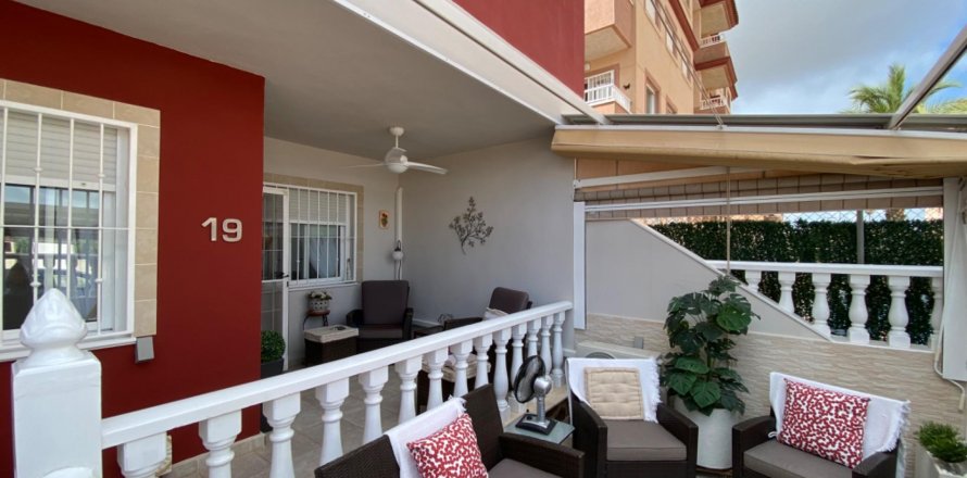 Villetta a schiera Algorfa, Alicante, Spagna 3 camere da letto, 203 mq. N° 124860